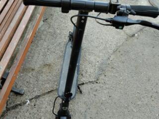 Продам электросамокат