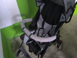 Продам прогулочную коляску