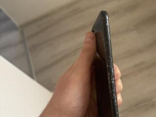 Срочно! Продам IPhone XR 64GB