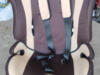 Продам автокресло!