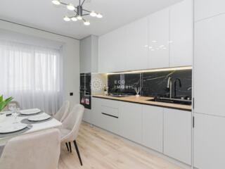 De vânzare apartament cu două camere și living, situat în sectorul ...