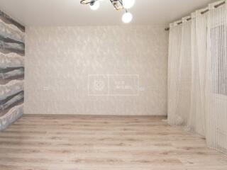 Se vinde apartament cu 2 camere, seria 143, sector Centru, str. ...
