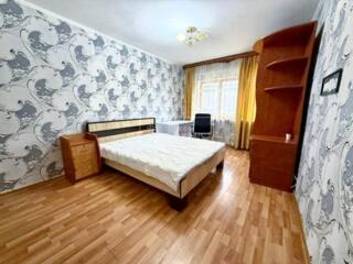 Spre atenția dumnevoastră, apartament cu o odaie, amplasat în sect. ..