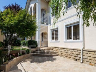 Chirie casă la doar câțiva pași de parcul Valea Morilor. - ...