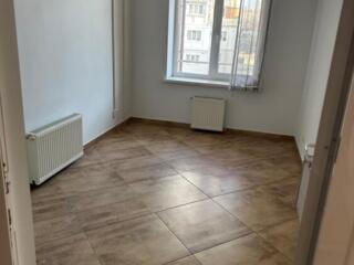 Se dă în chirie spațiu pentru oficiu.