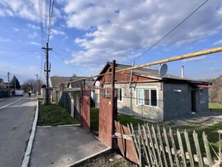 Casă de vânzare în orașul Vatra, cu teren de 7 ari!