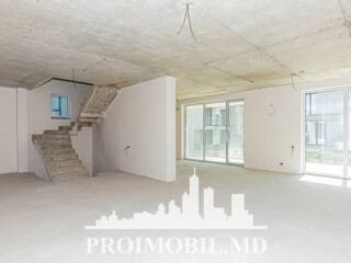 Vă propunem spre vânzare acest Duplex cu 3nivele,sect. Botanica, str. 