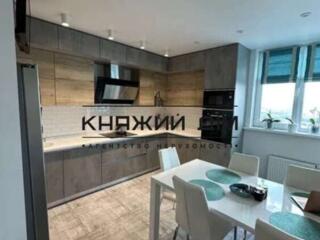 Продаж 2-х к. кв. на вул. Драгоманова 2, 70/56/14 кв.м, 17/24 пов. ...