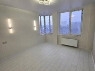 В продаже стильная и просторная 1-комнатная квартира в Приморском ...