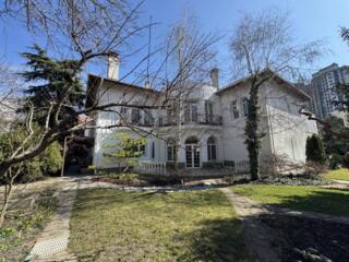 Семейное имение у моря: классика, неподвластная времени. Предлагается 