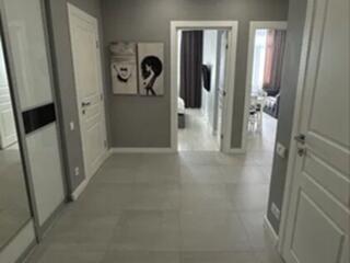 Продам 2 комнатную квартиру в новом  доме на Таирова.