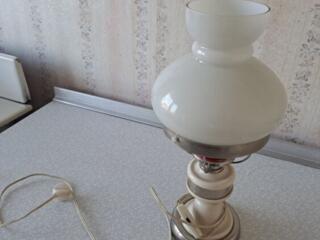 Продам 2 лампы.