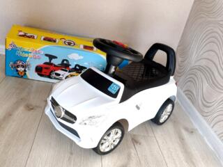 Машинка, толокар, каталка.