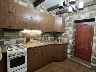 Отличный жилой дом на Мечникова, с ремонтом, 85 кв. м, участок 8,5 сот