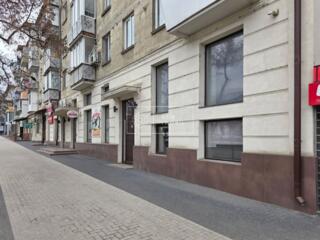 Se oferă spre chirie spațiu comercial/ oficiu amplasat în sectorul ...