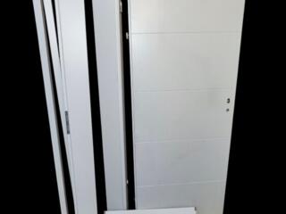 Продам 3 межкомнатные двери, привезённые из Германии. Размер 74 x