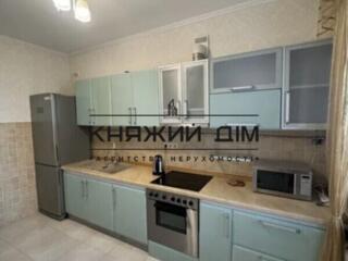 Пропонується до оренди роздільна 3-х кімнатна квартира по вул. ...