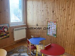 Пропонується в оренду 2-поверховий будинок з мансардою загальною ...