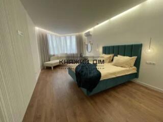 Продаж 4-х к.кв. студіо в ЖК "Корона", по вул. Княжий Затон 