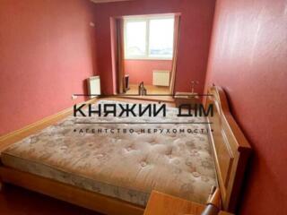 Продаж роздільної, просторої 3-х к.кв. на просп. Петра Григоренка ...