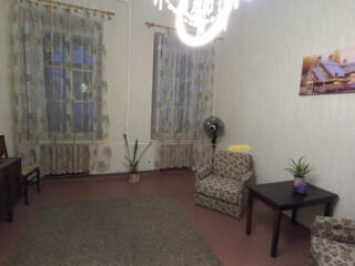 Продается 2-комнатная квартира в самом центре Одессы — ул. Бунина