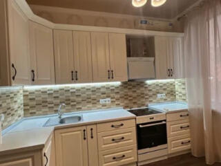 Продам 2-х комнатную квартиру с ремонтом на пос. Котовского