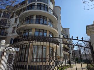 Продаю 1 к/студию 12 ст. Фонтана 3/6