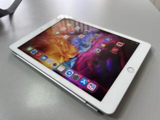 Продам IPad 9,7 6th gen. Торг