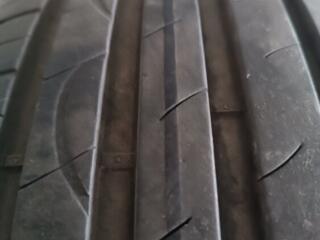 Шины 215Х60 R17, летние, 2200 лей.