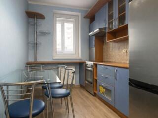 Терміново! Продам 2-кімнатну квартиру, під програму Інглезі, 3/1 Одеса