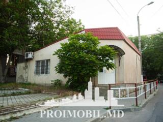 Se oferă spre vânzare spațiu comercial la parter, com.Ciorescu, str. .