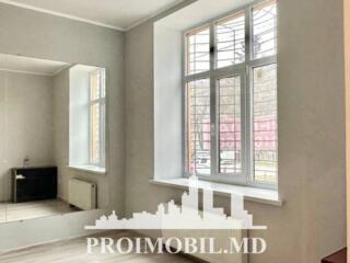 Seoferă spre chirie spațiu pentru oficiu, amplasat în sect. Centru, ..