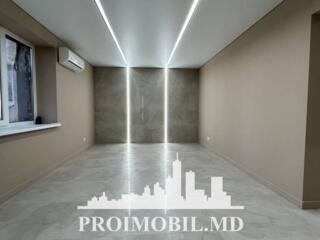 Se oferă spre chirie spațiu comercial amplasatîn sect. Centru, str. ..