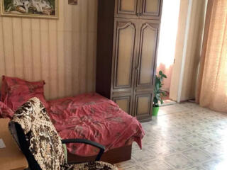 Большая квартира в центре.