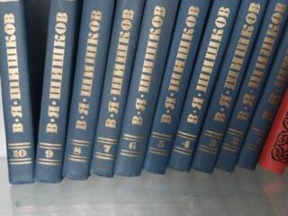 Продам книги.