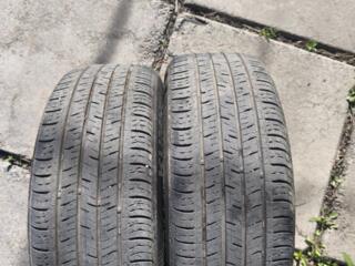 Пара летних шин Kumho 215/55 R17.