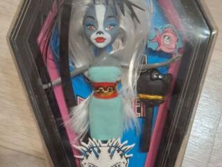 Продам куклу monster high