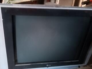 Телевизор на дачу недорого