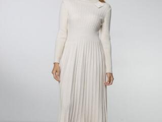 Платье белое (молочное)