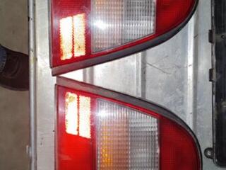 Продам фары Nissan Sunny 1.4 LX