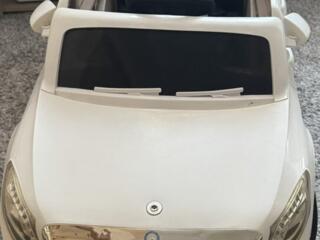 Продам детский электромобиль