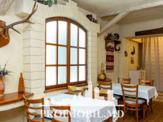 Se oferă spre chirie spațiu pentru oficii amplasatîn sect. Centru, ...