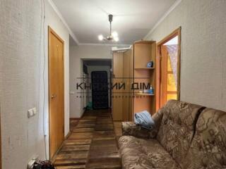 Відмінна 3-на роздільна квартира м. Олімпійська, Палац Україна, вул. .