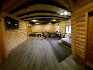 Продажа двух домов на одном участке на Русановских Садах. Основной ...