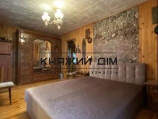 Продажбудинку з гаражем в мальовничому місці,біля озера (Генеральські 