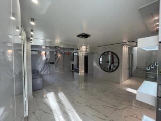 Продам шикарный дом, 10 соток в Лесках