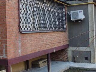 Продам решетку на окна