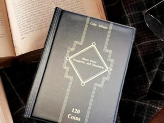 Продам альбомы для монет в холдерах - большой и средний
