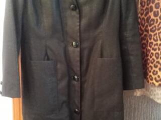 Б/у Плащ Инд. пошив 46р-р. Силуэт- прямой