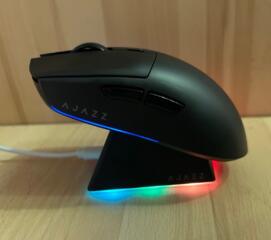 Лёгкая и быстрая мышь для игр и киберспорта